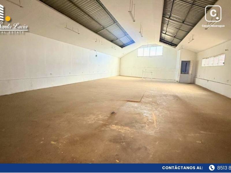 Casa en alquiler en Colonia Centro América, Managua – 251 m²
