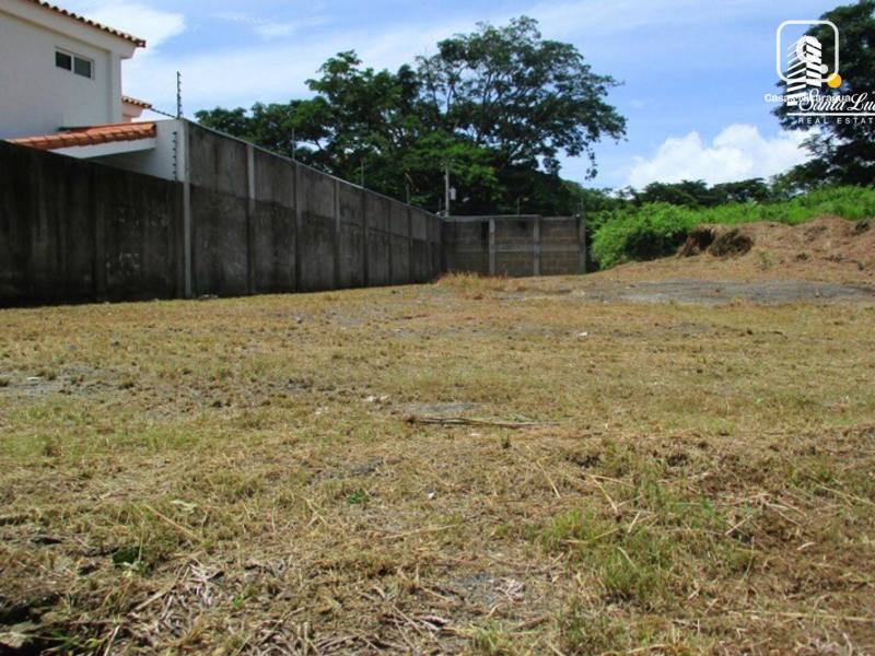 Casa en venta en Villa Fontana, Managua – 978 m²