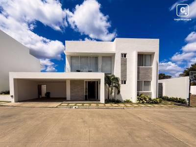 Apartamento en venta en Managua – 4 hab, 370 m²