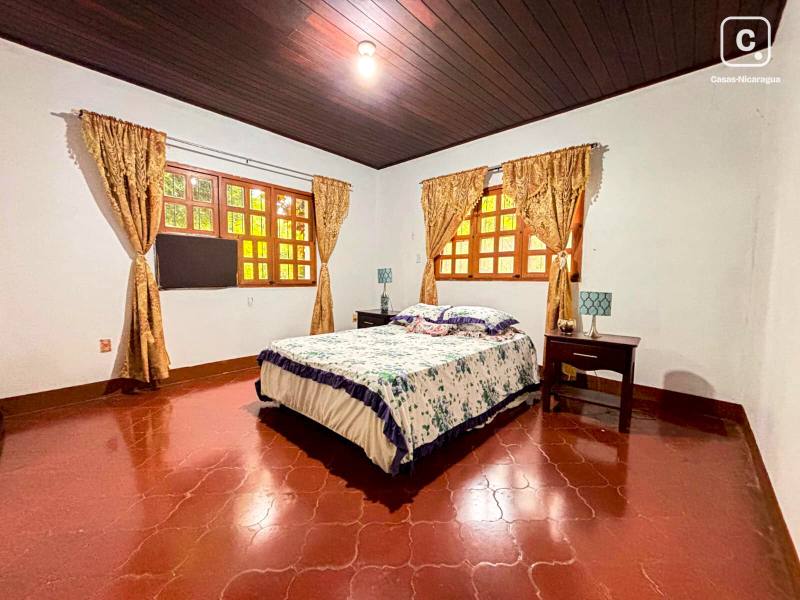 Casa en venta en Managua – 4 hab, 317 m²