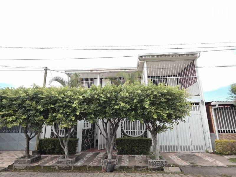 Casa en venta en Managua – 4 hab, 328 m²