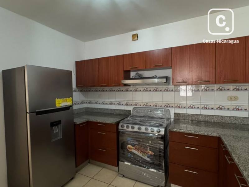 Apartamento en alquiler en Managua – 4 hab, 185 m²