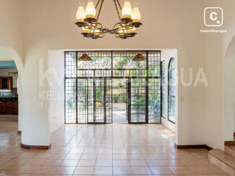 Casa en venta en Carretera Sur, Managua – 4 hab, 283 m²