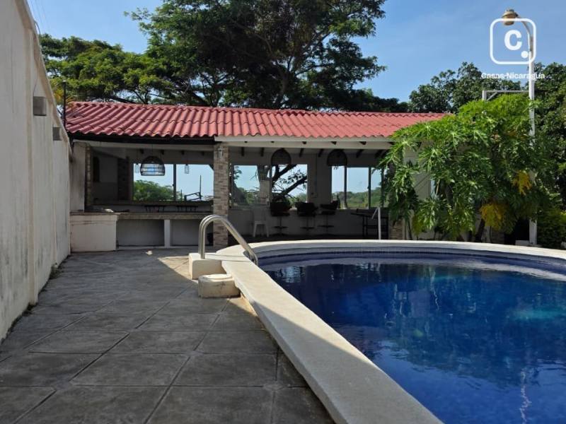 Casa en alquiler en Carretera Sur, Managua – 4 hab, 450 m²