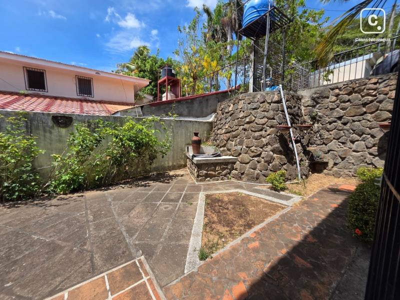 Casa en venta en Colonia Managua, Managua – 2 hab, 231 m²