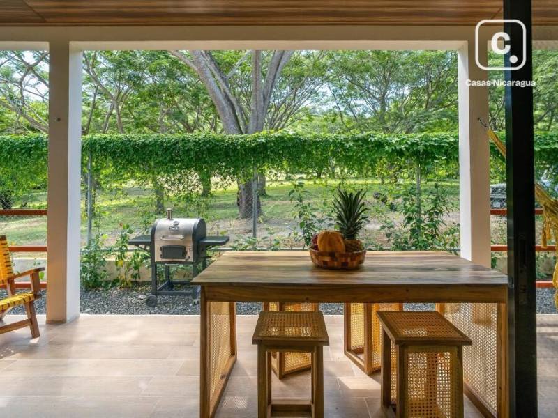 Casa en venta en San Juan del Sur, Rivas – 2 hab, US$ 189,000