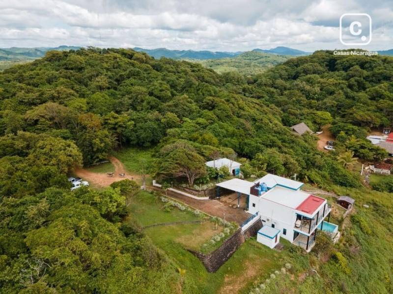 Casa en venta en Rivas – 2 hab, US$ 1,400,000