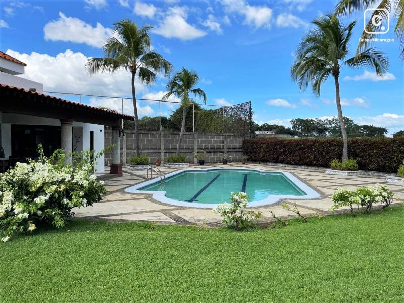 Casa en venta en Santo Domingo, Managua – 5 hab, 580 m²