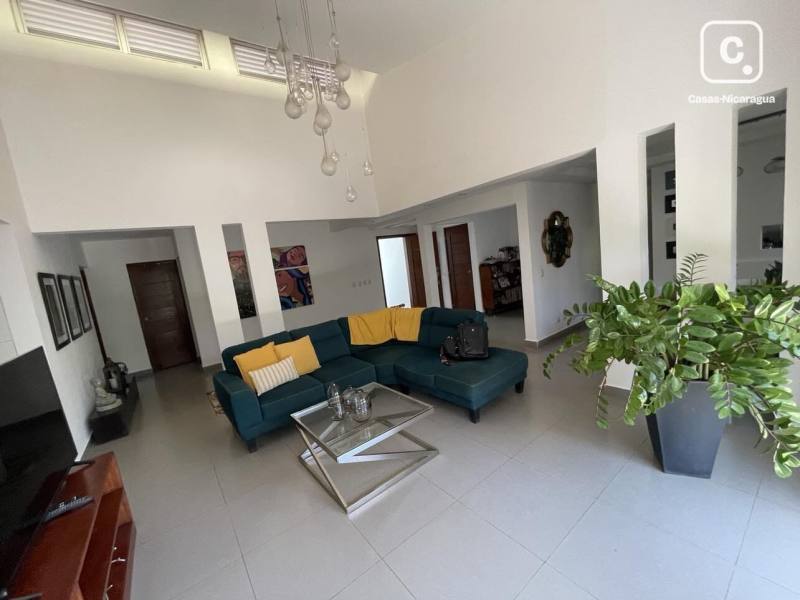 Casa en venta en Santo Domingo, Managua – 3 hab, 161 m²