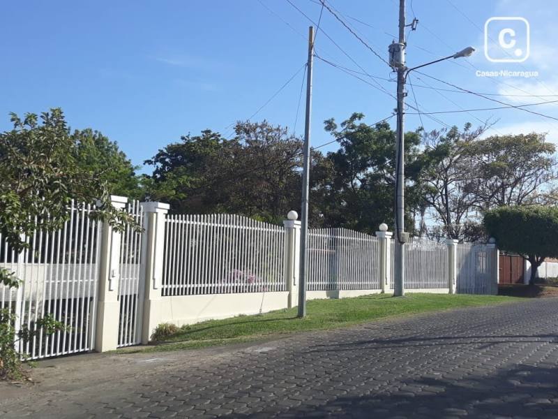 Casa en venta en Managua – 3 hab, 454 m²