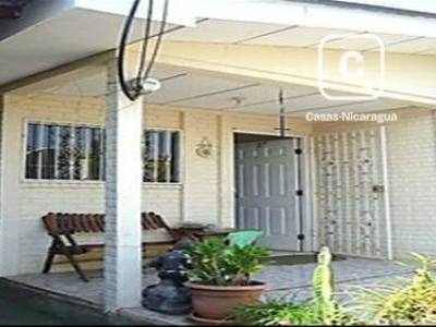 Casa en venta en Carretera Nueva León, Managua – 2 hab, 317 varas²