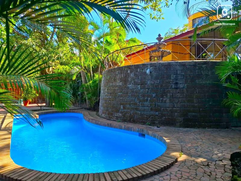 Casa en venta en Villa Fontana Sur, Managua – 3 hab, 220 m²