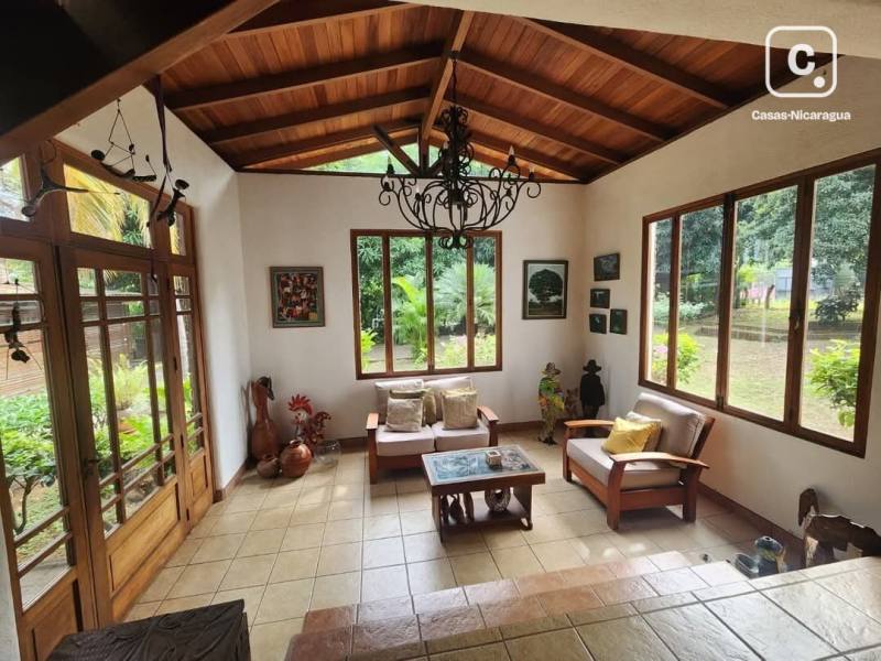 Casa en venta en Managua – 4 hab, 388 m²