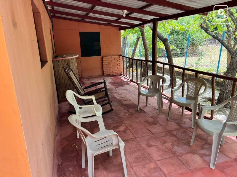 Local comercial en venta en León – 353 m²
