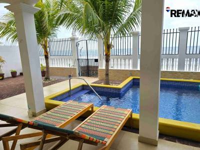 Casa de playa en venta en León – 3 hab, 400 m²