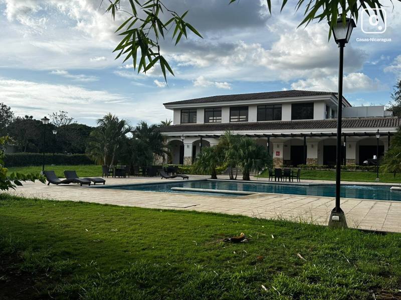 Apartamento en alquiler en Managua – 3 hab, 152 m²