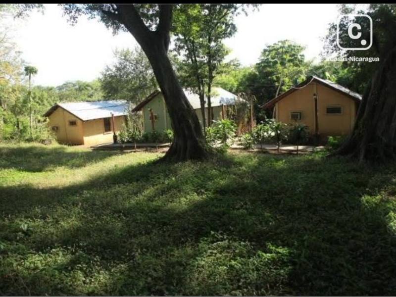 Casa en venta en León – 8 hab, 690 m²