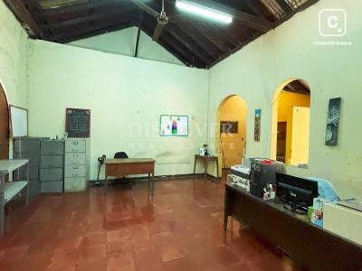 Casa en venta en Carretera Nueva León, Managua – 6 hab, 1,136 m²