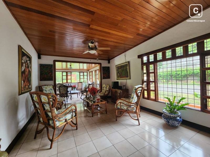 Casa en venta en Carretera Vieja a León, Managua – 6 hab, 455 m²