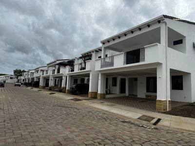 Apartamento en alquiler en Managua – 3 hab, 175 m²