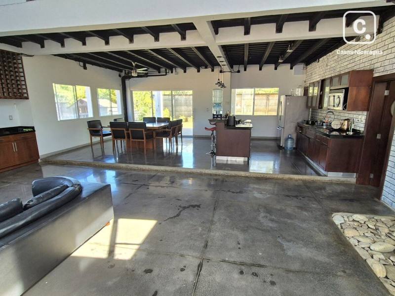Apartamento en alquiler en Managua – 3 hab, 267 m²