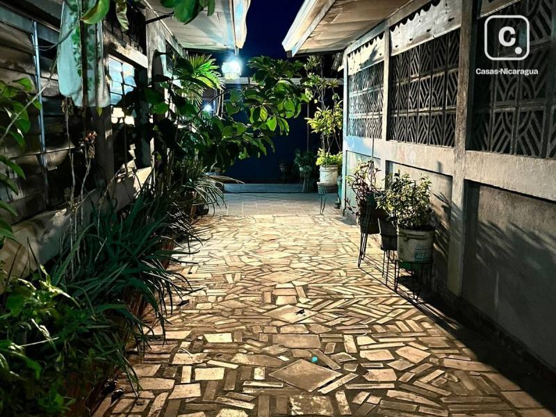 Casa en venta en Linda Vista Norte, Managua – 3 hab, 349 m²
