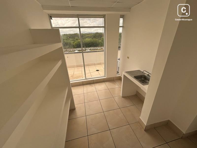 Casa en alquiler en Villa Fontana, Managua – 5 hab, 1,050,000 m²