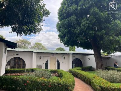 Casa en alquiler en Managua – 13 hab, 734 m²