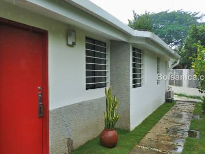 Alquiler de Casa en Condominio, Managua