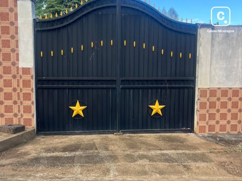 Casa en venta en Carretera Vieja a León, Managua – 1,836 m²