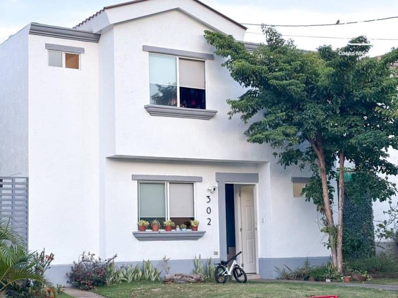 Casa en venta en Carretera Vieja a León, Managua – 2 hab, 90 m²