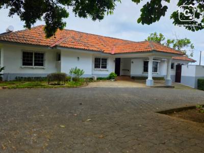 Casa en venta en Carretera Sur, Managua – 4 hab, 500 m², US$ 700,000