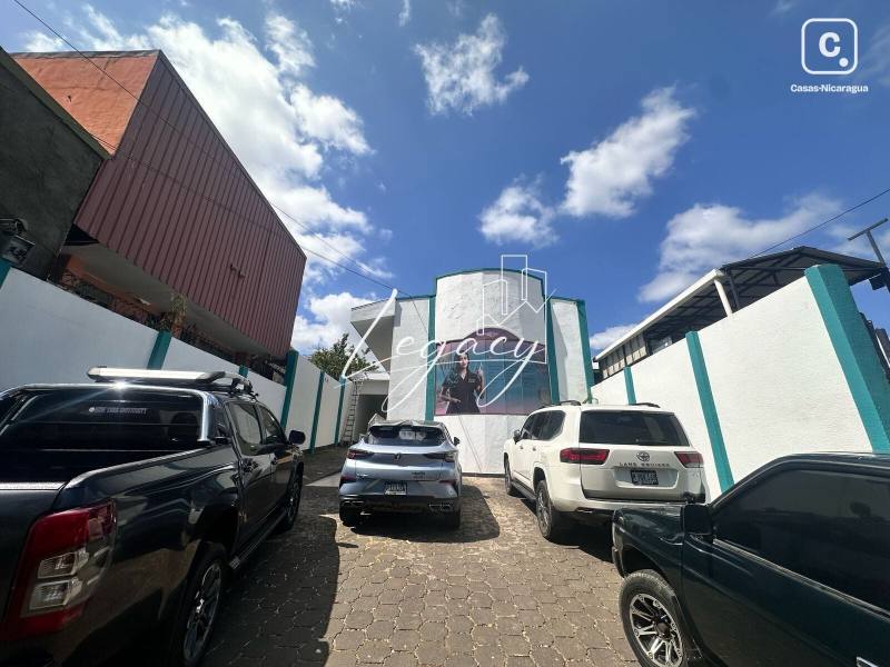 Edificio en venta en Villa Fontana, Managua – 469 m²