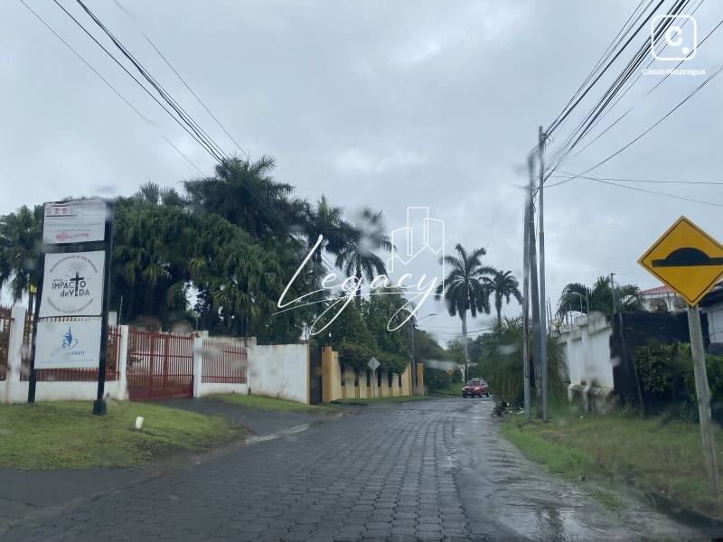 Terreno en venta en Las Colinas, Managua – 2,696 varas²