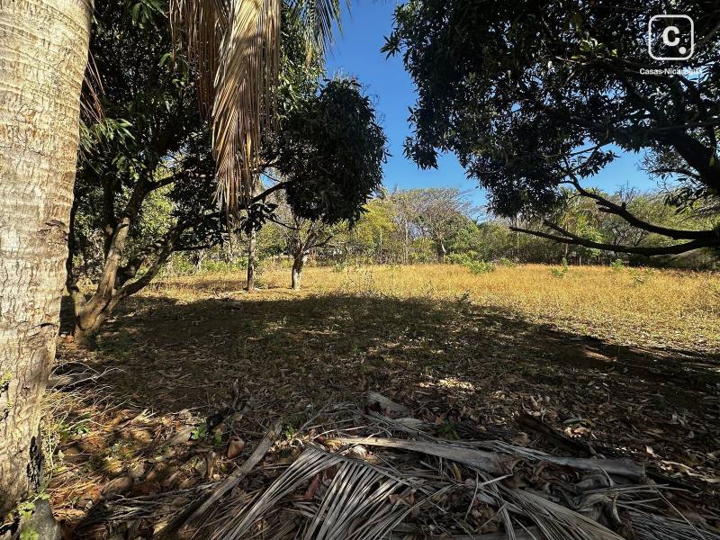 Casa en venta en Carretera Vieja a León, Managua – 2,115 m²