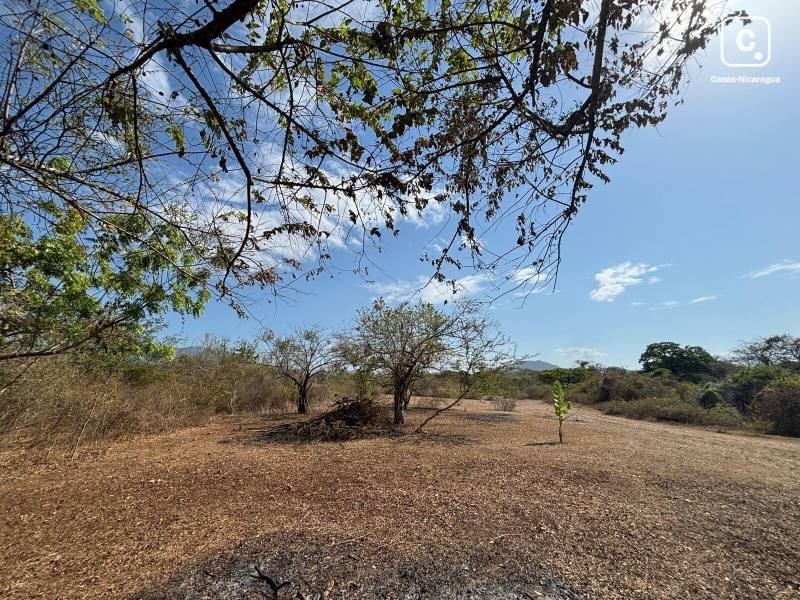 Casa en venta en Granada – 240 m², US$ 25,000
