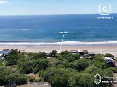 Dos lotes combinados de 1,095 m², uno frente a playa, en Popoyo, Tola