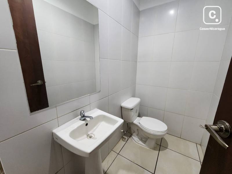 Casa en alquiler en Managua – 110 m², US$ 1,650/mes