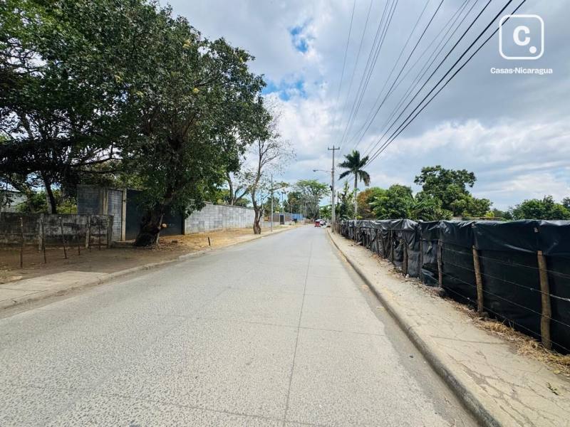 Casa en alquiler en Managua – 1,956 m²