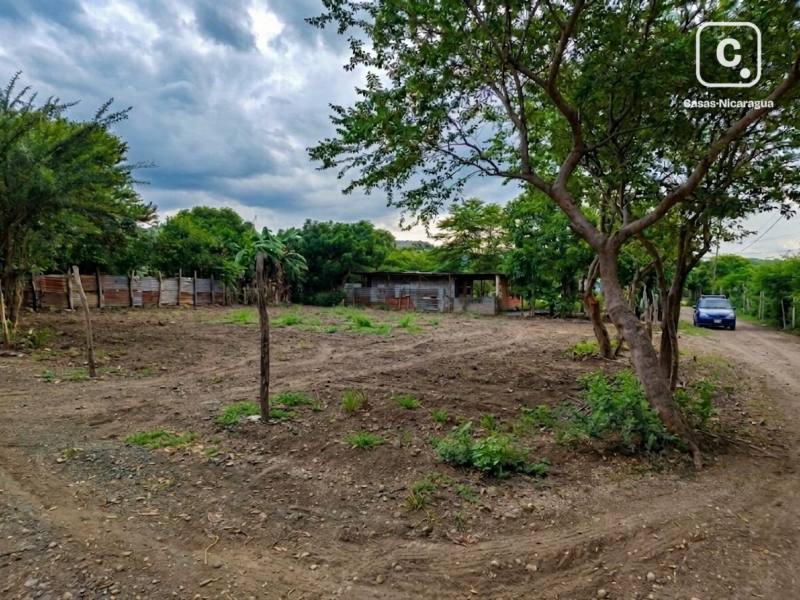 Casa en venta en Mateare, Managua – 756 varas²